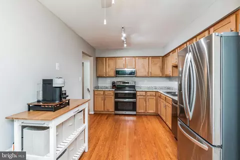 7213 Squirrel Run Ct, Springfield, VA 22152 photo 7