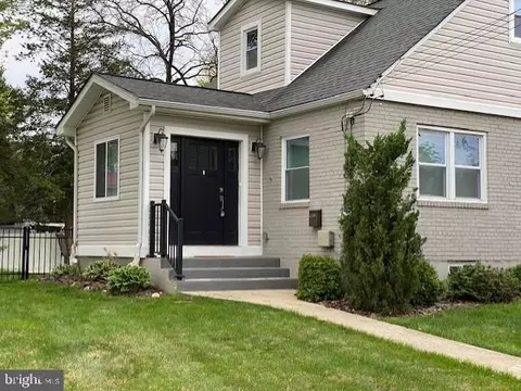 7141 Parkview Ave, Falls Church, VA 22042