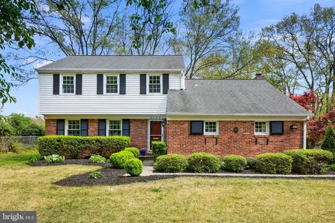 8705 Highgate Rd, Alexandria, VA 22308