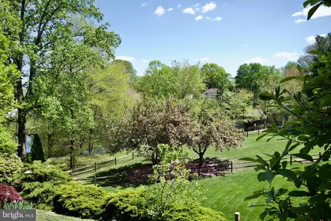 Exterior - 6215 Winnepeg Dr, Burke, VA 22015 photo 6 of 15