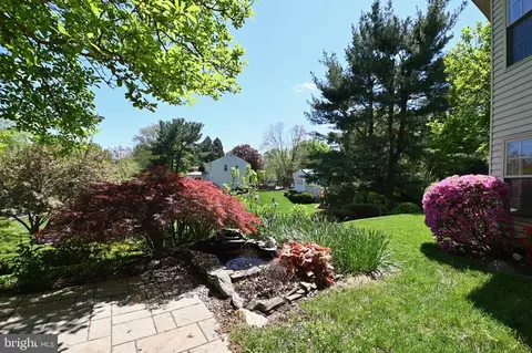 Exterior - 6215 Winnepeg Dr, Burke, VA 22015 photo 10 of 15