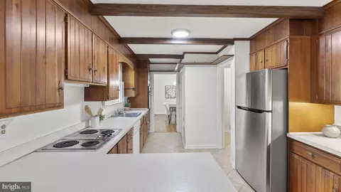 Kitchen - 6909 Sydenstricker Rd, Springfield, VA 22152 photo 3 of 3