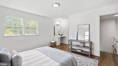 Bedroom - 6909 Sydenstricker Rd, Springfield, VA 22152 photo 2 of 5
