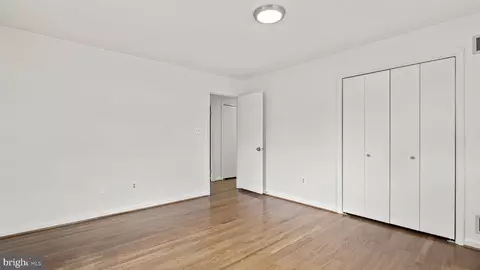 Bedroom - 6909 Sydenstricker Rd, Springfield, VA 22152 photo 4 of 5