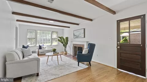 Living - 6909 Sydenstricker Rd, Springfield, VA 22152 photo 5 of 8