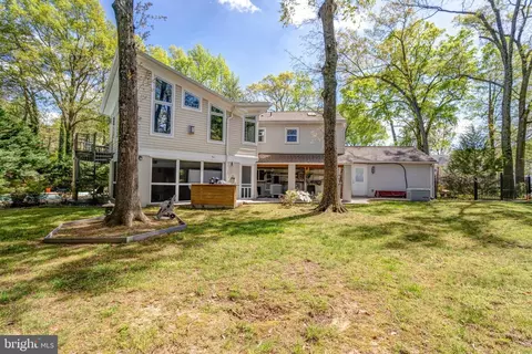Exterior - 7112 Wesley Rd, Springfield, VA 22150 photo 7 of 7