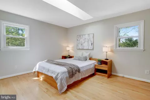Bedroom - 7112 Wesley Rd, Springfield, VA 22150 photo 1 of 5