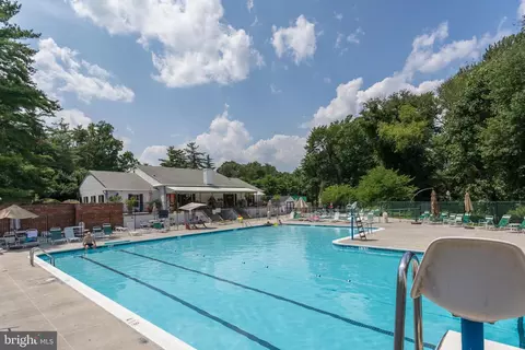 Exterior - 7720 Tremayne Pl #310, Mclean, VA 22102 photo 6 of 17