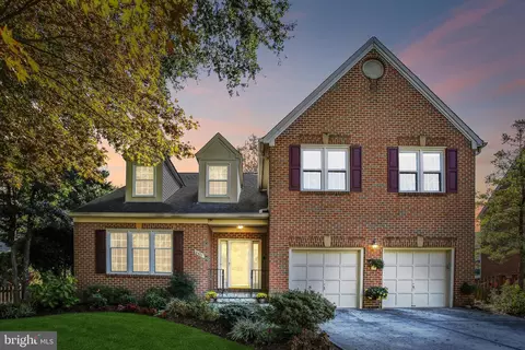 4411 Nuttall Rd, Fairfax, VA 22032