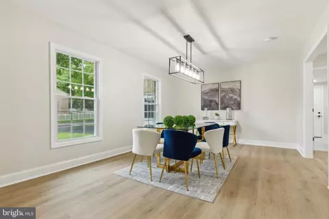 Dining - 2600 Mountain Laurel Pl, Reston, VA 20191 photo 1 of 3