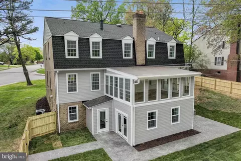 Exterior - 2600 Mountain Laurel Pl, Reston, VA 20191 photo 6 of 6