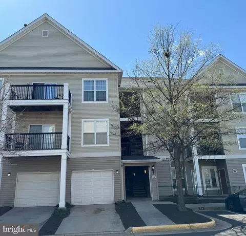 5126 Brittney Elyse Cir #5126H, Centreville, VA 20120