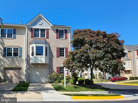 6031 Keble Dr, Alexandria, VA 22315