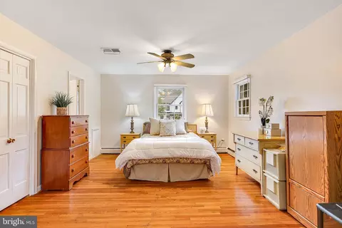 Bedroom - 8008 Falstaff Rd, Mclean, VA 22102 photo 2 of 10
