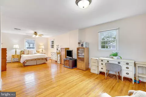 Bedroom - 8008 Falstaff Rd, Mclean, VA 22102 photo 1 of 10