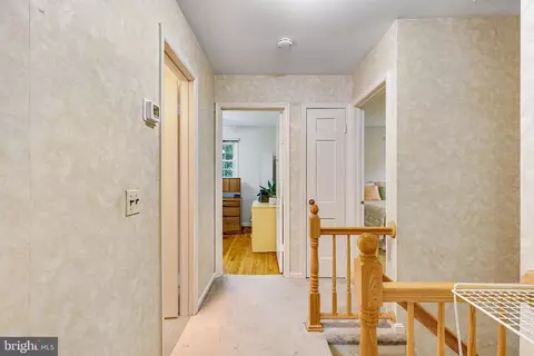 Entry Way - 8008 Falstaff Rd, Mclean, VA 22102 photo 3 of 4