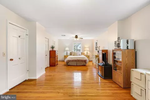 Bedroom - 8008 Falstaff Rd, Mclean, VA 22102 photo 6 of 10