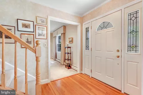 Entry Way - 8008 Falstaff Rd, Mclean, VA 22102 photo 4 of 4