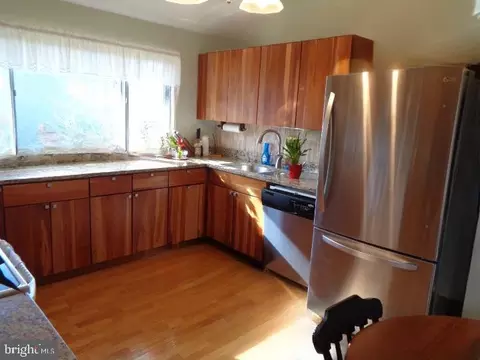 6809 Old Chesterbrook Rd, Mclean, VA 22101 photo 4