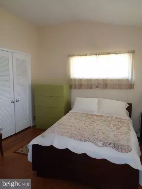 6809 Old Chesterbrook Rd, Mclean, VA 22101 photo 12