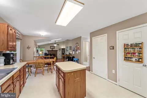 Kitchen - 9521 Retriever Rd, Burke, VA 22015 photo 3 of 3