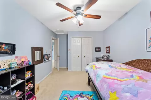 Bedroom - 9521 Retriever Rd, Burke, VA 22015 photo 3 of 7