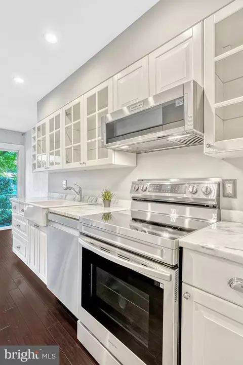 Kitchen - 2150 Cartwright Pl, Reston, VA 20191 photo 1 of 4