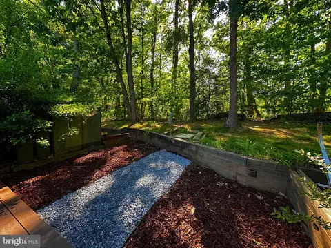 Exterior - 2150 Cartwright Pl, Reston, VA 20191 photo 2 of 21