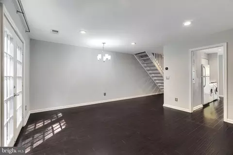Living - 2150 Cartwright Pl, Reston, VA 20191 photo 4 of 4