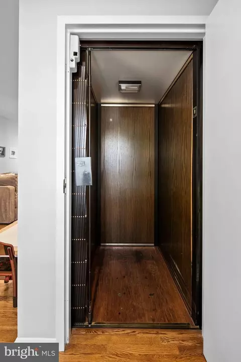 Entry Way - 11903 Blue Spruce Rd, Reston, VA 20191 photo 2 of 3