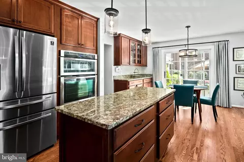Kitchen - 11903 Blue Spruce Rd, Reston, VA 20191 photo 4 of 5
