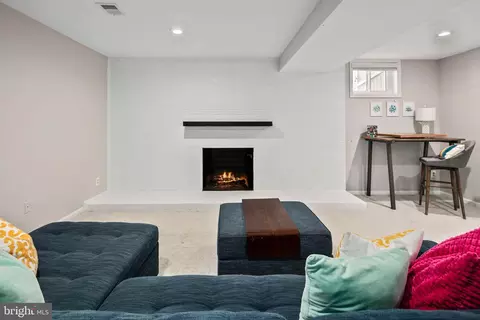 Living - 11903 Blue Spruce Rd, Reston, VA 20191 photo 9 of 11