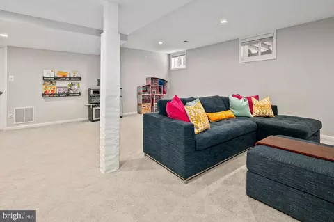 Living - 11903 Blue Spruce Rd, Reston, VA 20191 photo 8 of 11