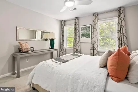 Bedroom - 11903 Blue Spruce Rd, Reston, VA 20191 photo 5 of 10