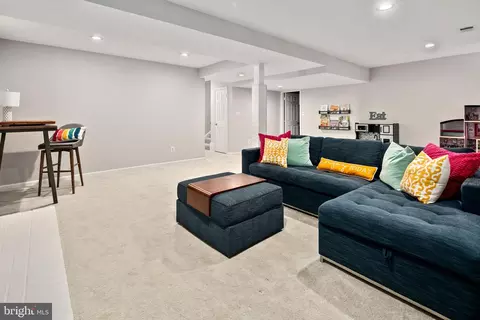Living - 11903 Blue Spruce Rd, Reston, VA 20191 photo 11 of 11
