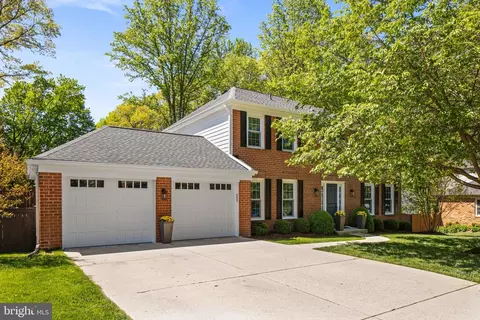 Exterior - 11903 Blue Spruce Rd, Reston, VA 20191 photo 4 of 13