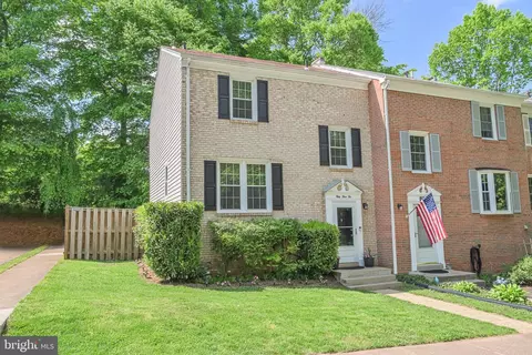 5310 Danbury Forest Dr, Springfield, VA 22151