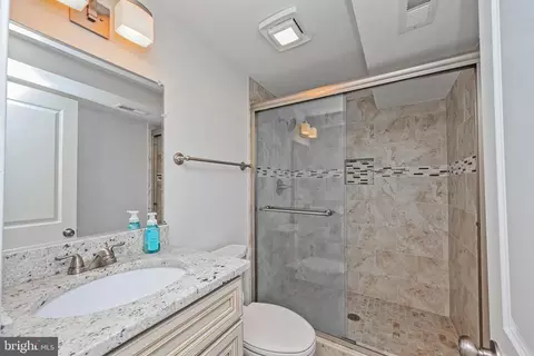 5310 Danbury Forest Dr, Springfield, VA 22151 photo 24
