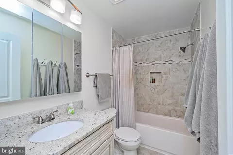 5310 Danbury Forest Dr, Springfield, VA 22151 photo 19