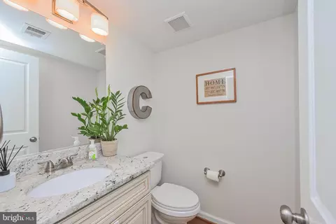 5310 Danbury Forest Dr, Springfield, VA 22151 photo 15