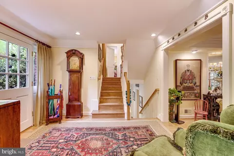 Entry Way - 7028 Arbor Ln, Mclean, VA 22101 photo 1 of 4