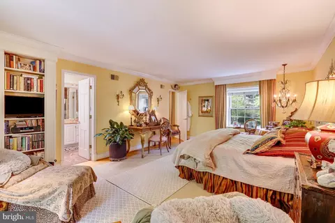 Bedroom - 7028 Arbor Ln, Mclean, VA 22101 photo 3 of 8