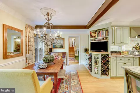 Dining - 7028 Arbor Ln, Mclean, VA 22101 photo 7 of 7