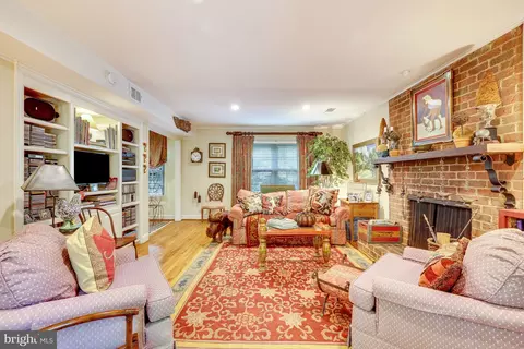Living - 7028 Arbor Ln, Mclean, VA 22101 photo 9 of 9