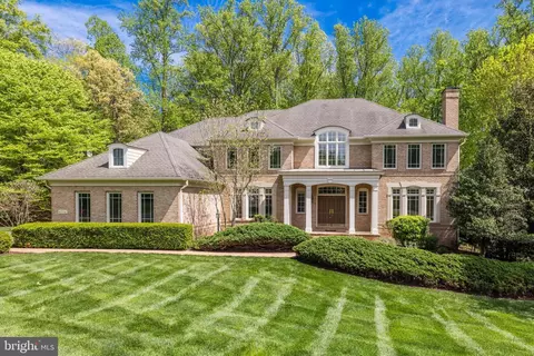 9304 Fitz Folly Dr, Great Falls, VA 22066