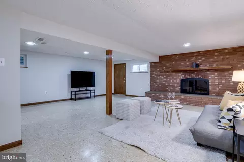 5201 Daventry Ct, Burke, VA 22015 photo 32