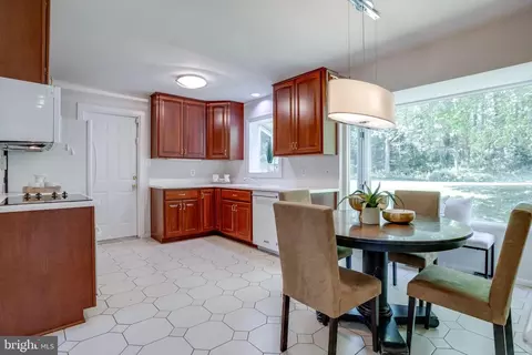 5201 Daventry Ct, Burke, VA 22015 photo 21