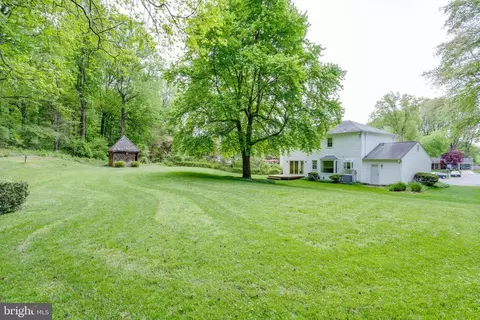 5201 Daventry Ct, Burke, VA 22015 photo 9