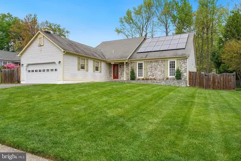 10904 Clara Barton Ct, Fairfax, VA 22032