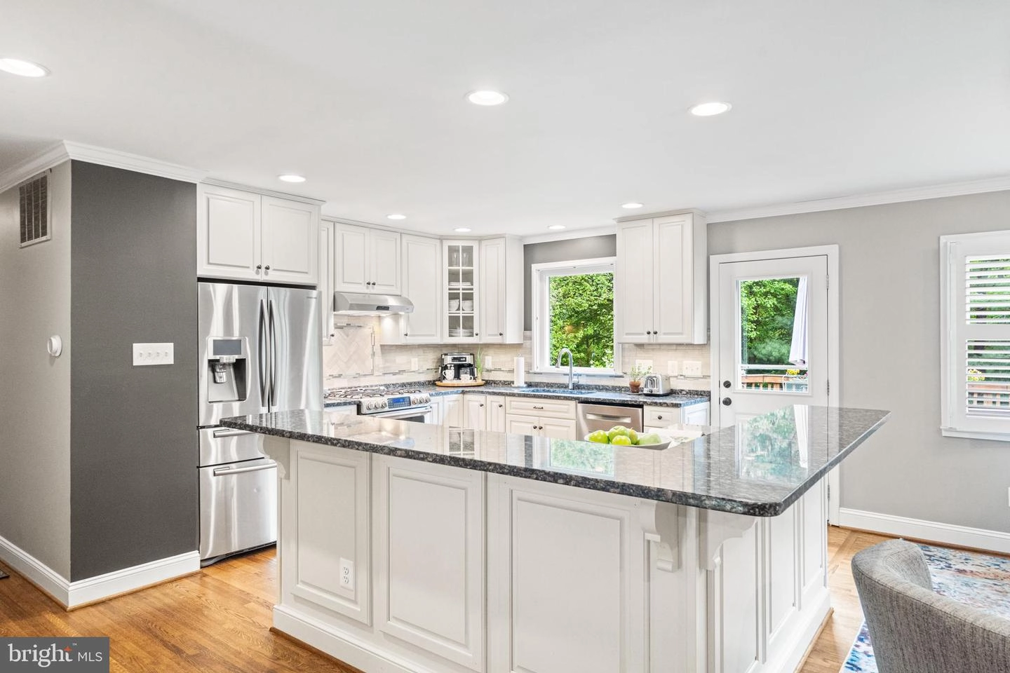 Kitchen - 8713 Kerry Ln, Springfield, VA 22152 photo 7 of 8